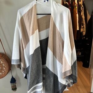 Neutral Colorblock Open Front Women's Sweater Wrap